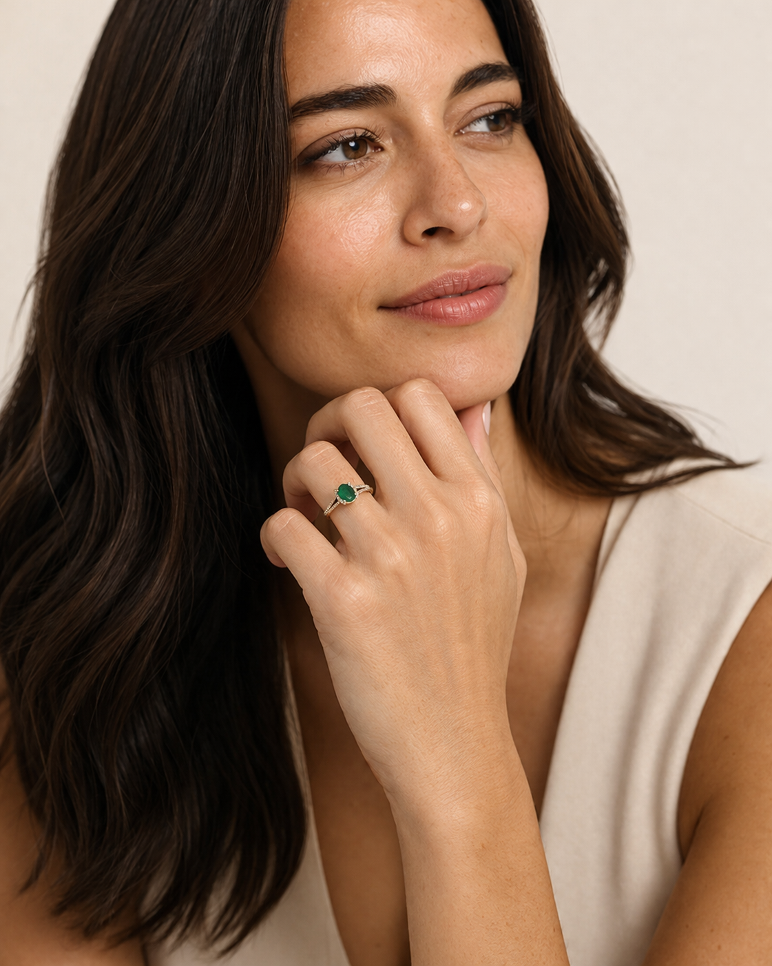 1.39 Ct Oval Emerald 9K Gold Ring