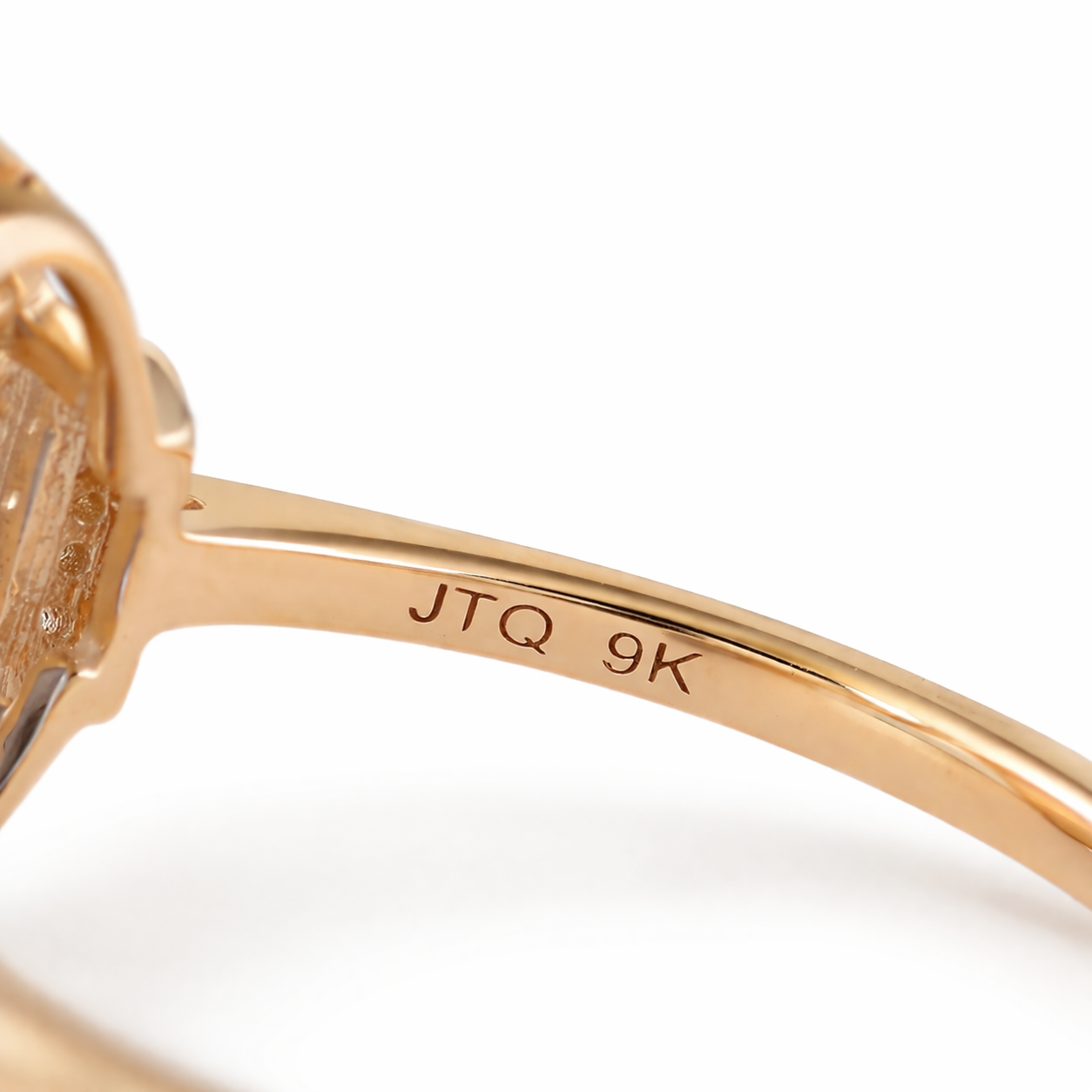1.13 Ct Oval Sapphire 9K Gold Ring