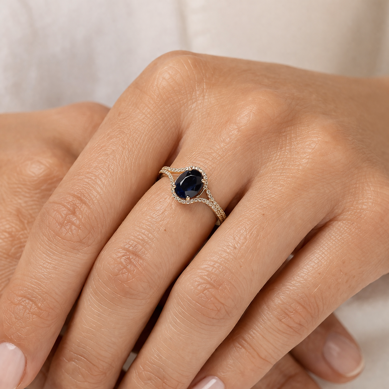 1.74 Ct Oval Sapphire 9K Gold Ring