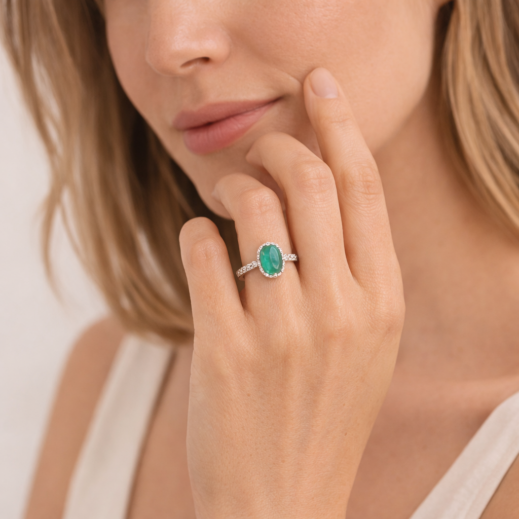 1.08 Ct Oval Emerald 9K Gold Ring