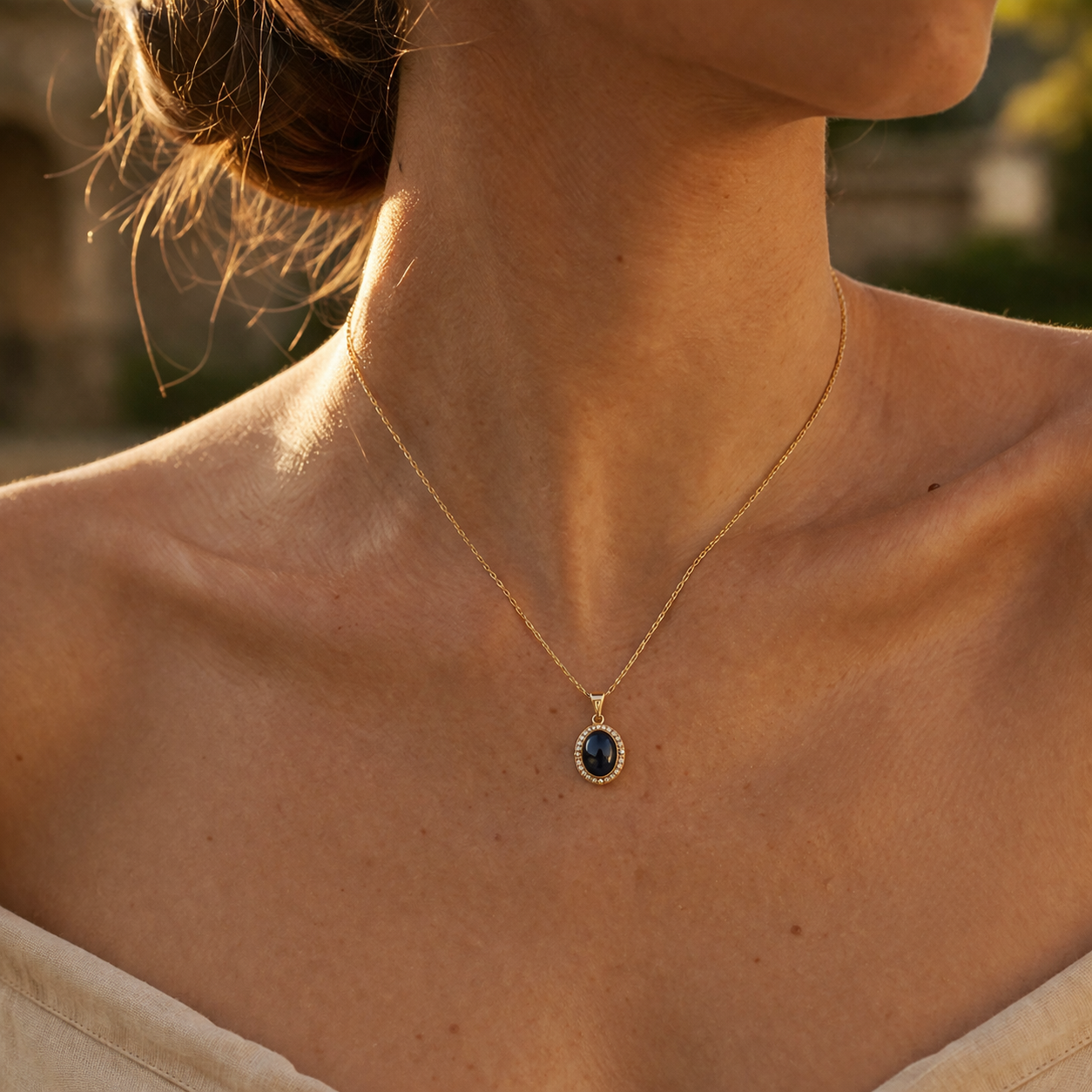 3.97 Ct Oval Sapphire 9K Gold Pendant