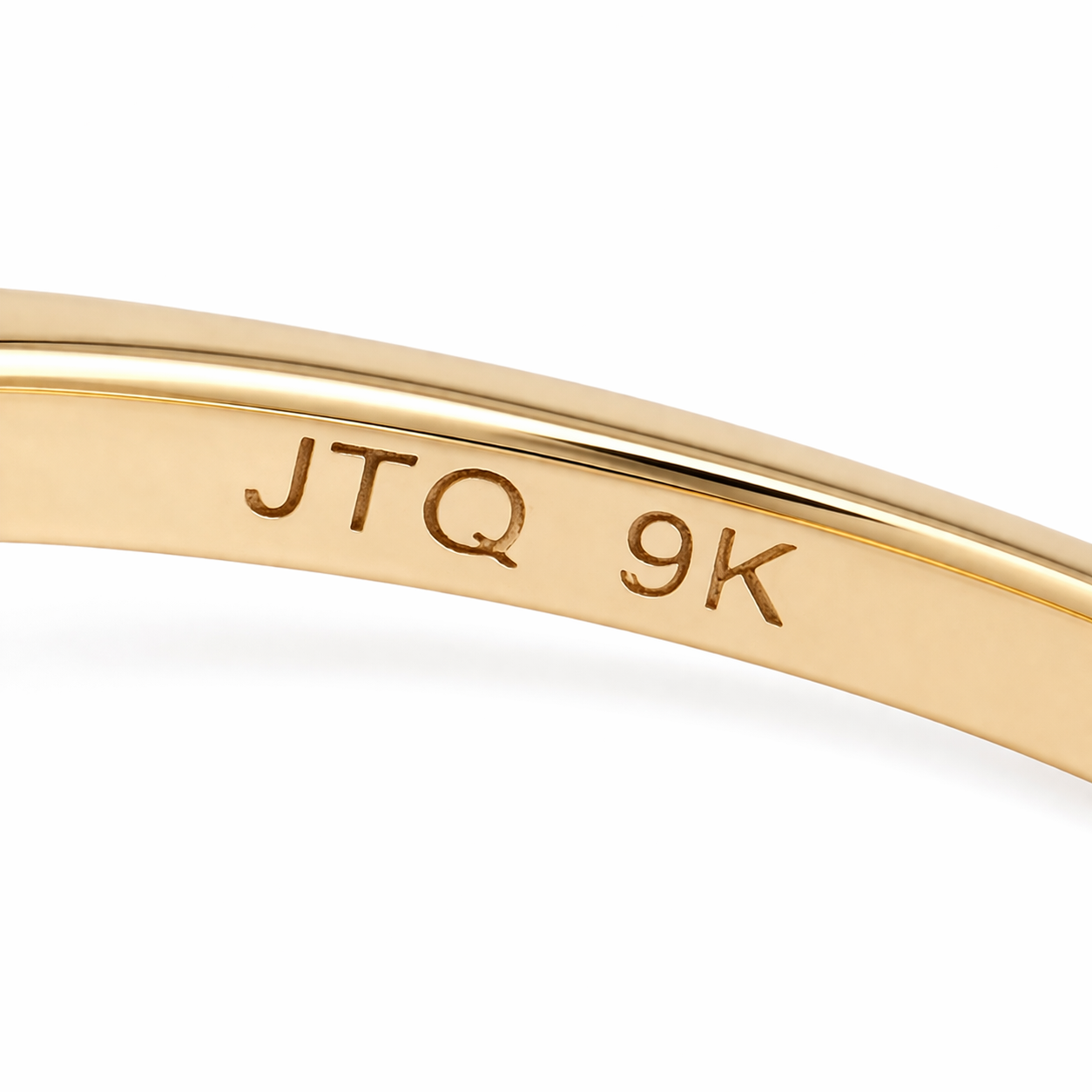 2.68 Ct Oval Sapphire 9K Gold Ring
