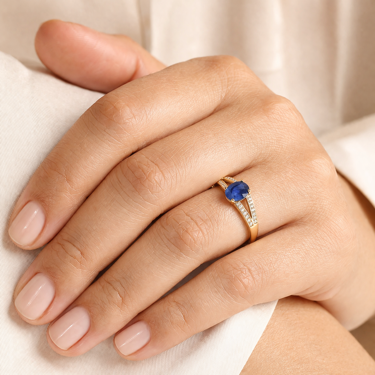 1.32 Ct Oval Sapphire 9K Gold Ring