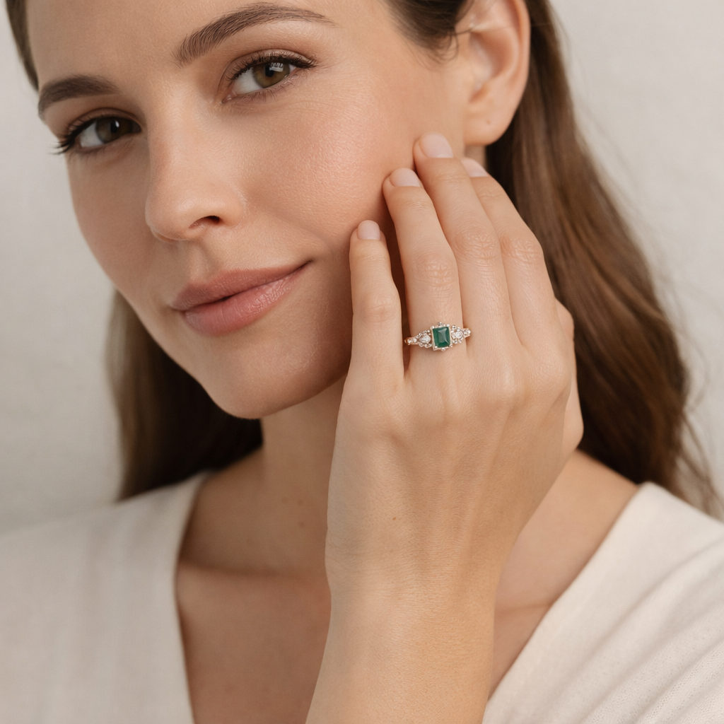 1.44 Ct Oval Emerald 9K Gold Ring